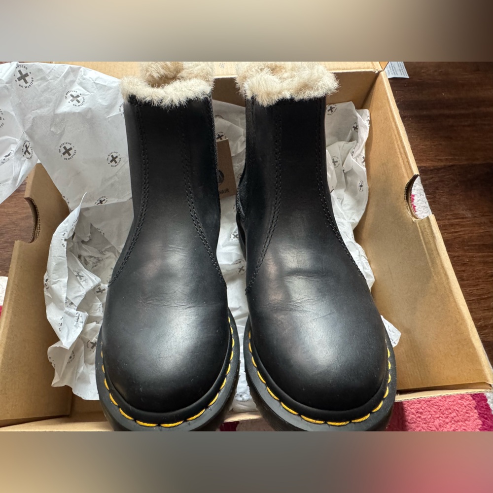 Dr. Martens Women's 2976 Leonore Chelsea Boot
